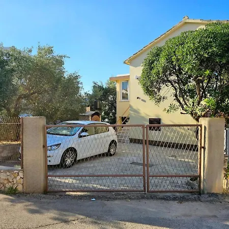 Holiday home Grandma's House Rogoznica (Sibenik-Knin)