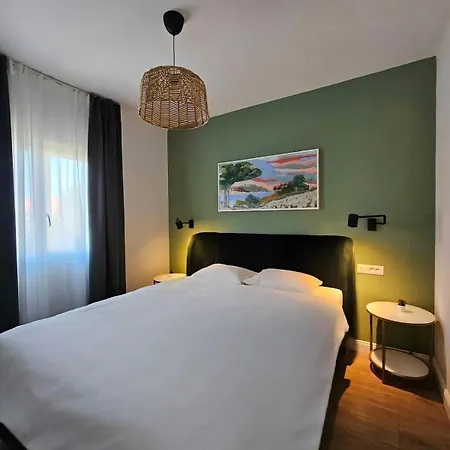 Grandma's House * Rogoznica (Sibenik-Knin)